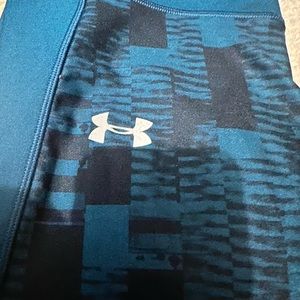 Under Armor Teal and orange Capri XL like new